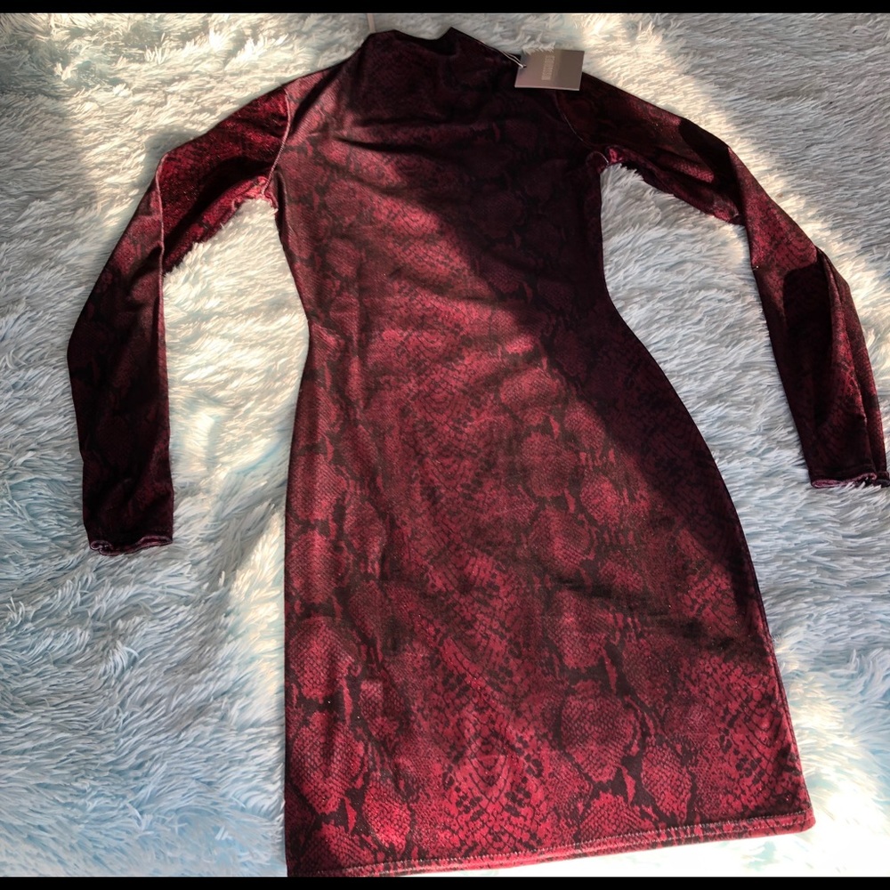 Missguided High Neck Snake Velvet Mini Dress - Picture 3 of 8